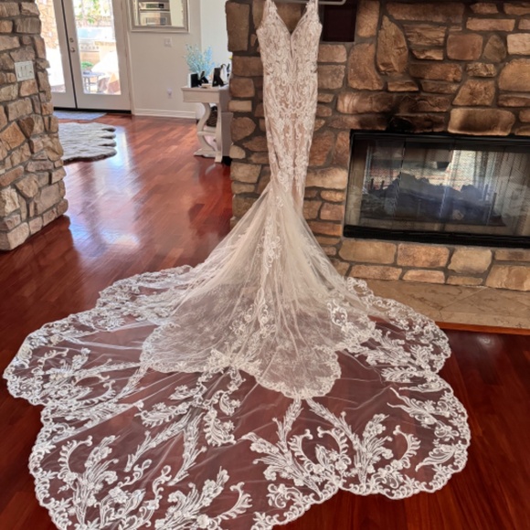 Enzoani ÉLYSÉE - Francoise wedding gown - Picture 2 of 13